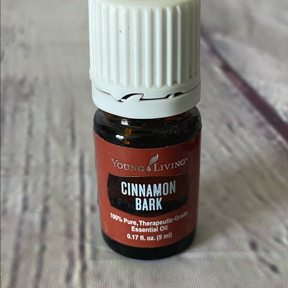 Young Living Essential Oils, Cinnamon Bark, 5mL